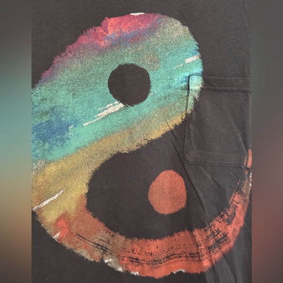 L.O.L. Vintage Yin and Yang t-shirt Small Pocket Round neck - Picture 5 of 5